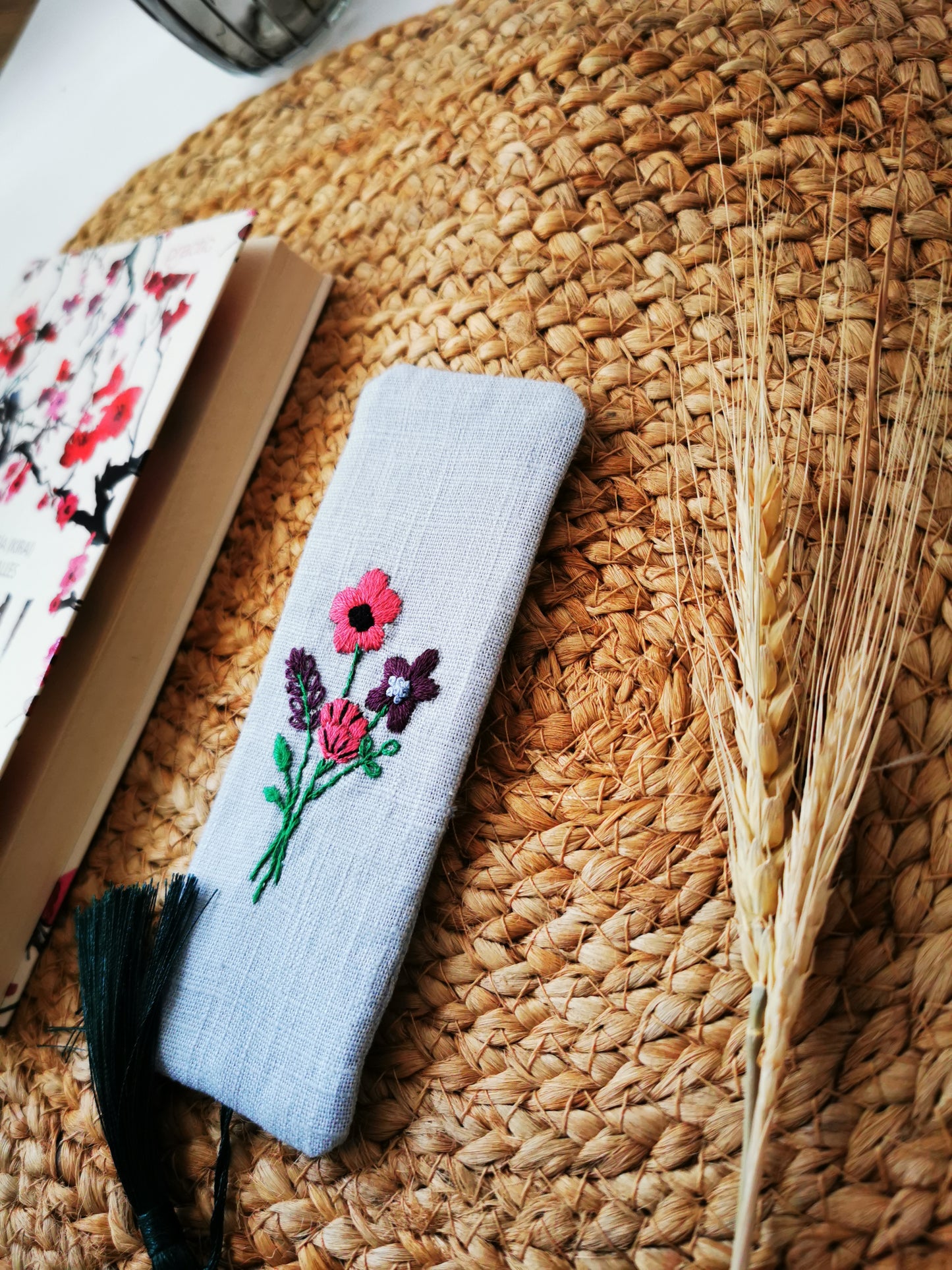 Semn de carte cu buchet de flori roz