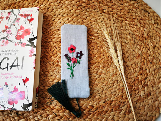 Semn de carte cu buchet de flori roz